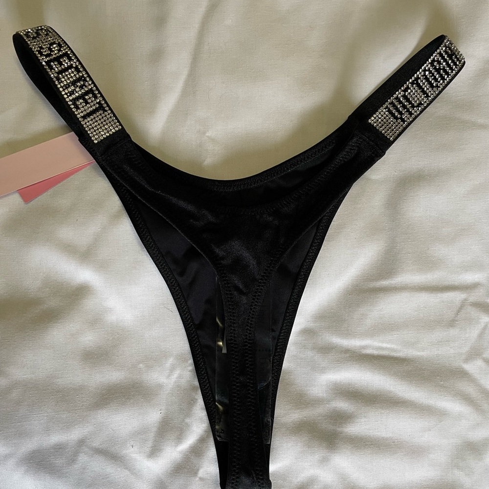 Victoria’s Secret thong bikini bottom Small - Picture 2 of 5